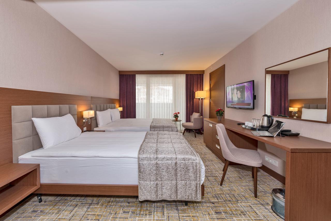 Land Park Hotel อิสตันบูล ภายนอก รูปภาพ