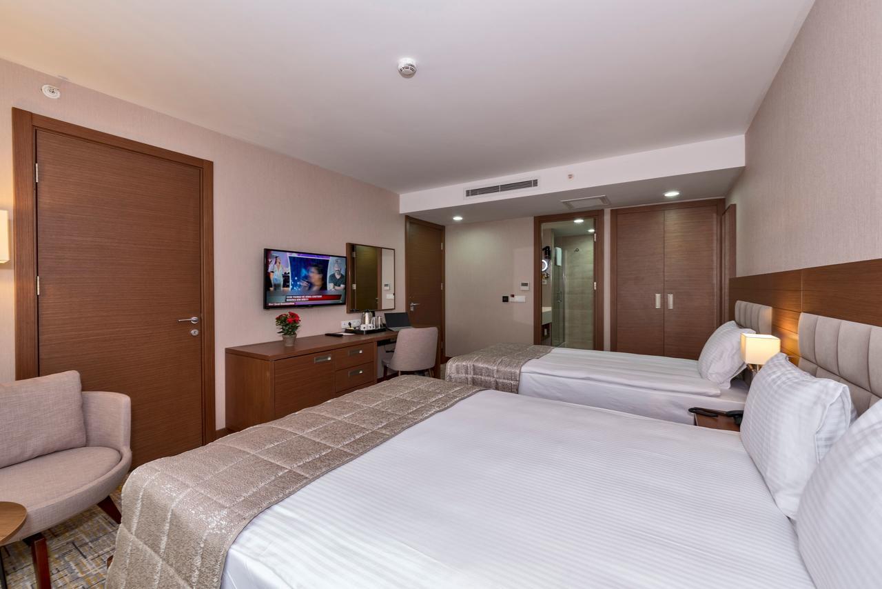 Land Park Hotel อิสตันบูล ภายนอก รูปภาพ