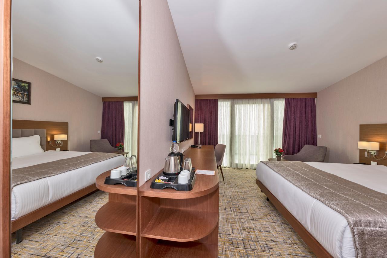 Land Park Hotel อิสตันบูล ภายนอก รูปภาพ