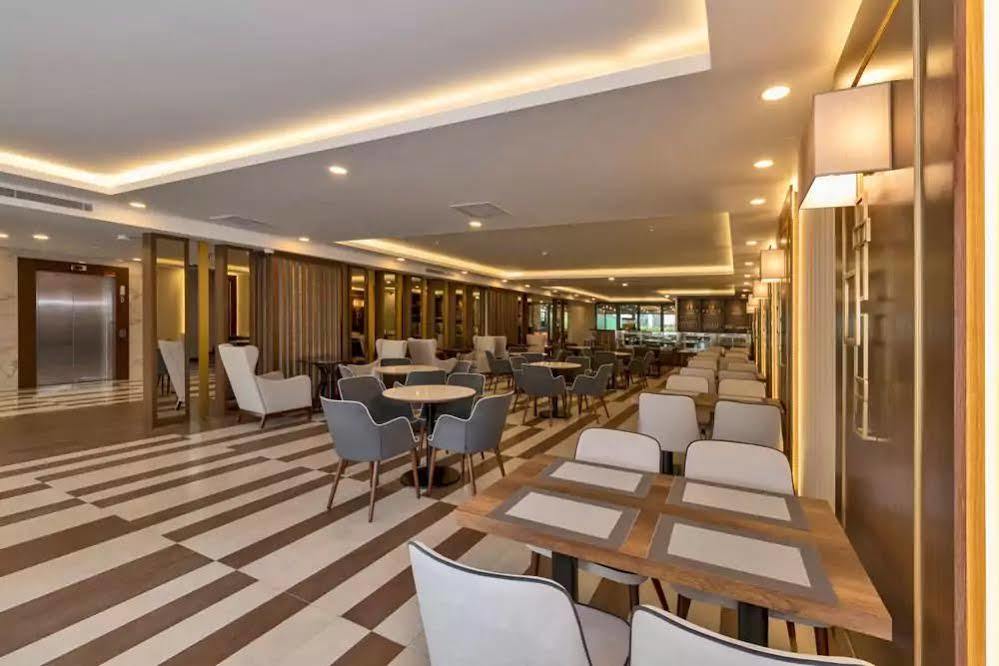 Land Park Hotel อิสตันบูล ภายนอก รูปภาพ